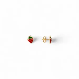 Brinco Infantil Morango Banhado a Ouro 18k