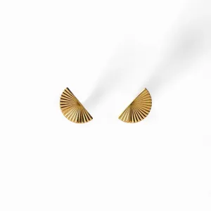 Brinco Leque Ondulado Banhado a Ouro 18k