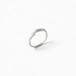 Anel Linhas Prata 925 com Detalhe Liso e com Zircônias