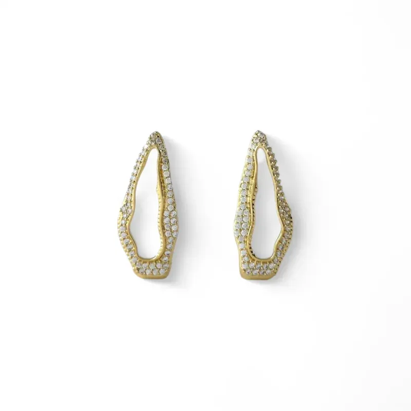 Brinco Orgânico Luxo Banhado a Ouro 18k Vazado Zircônias