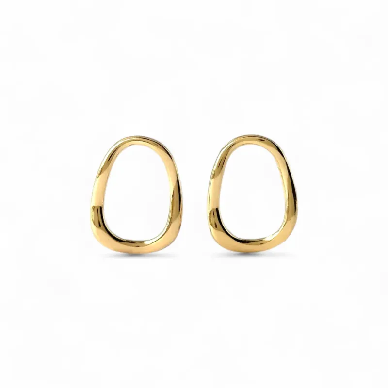 Brinco Orgânico Oval Banhado a Ouro 18k Vazado
