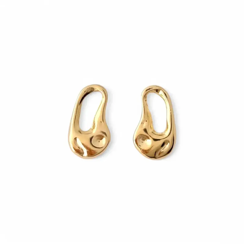 Brinco Orgânico Oval Vazado Banhado a Ouro 18K