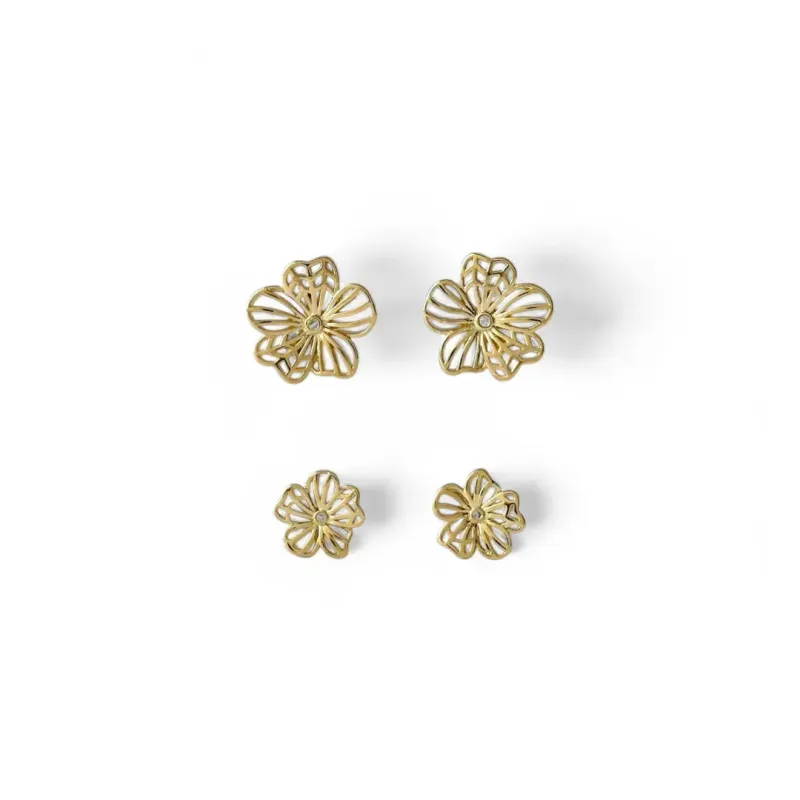 Dupla de Brincos Flor Banhado a Ouro 18k Lisa com Zircônia