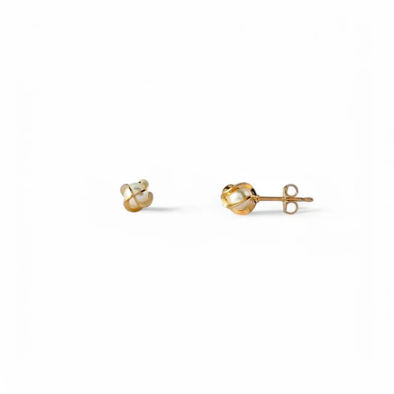 Brinco Pérola Banhado a Ouro 18k com Detalhe