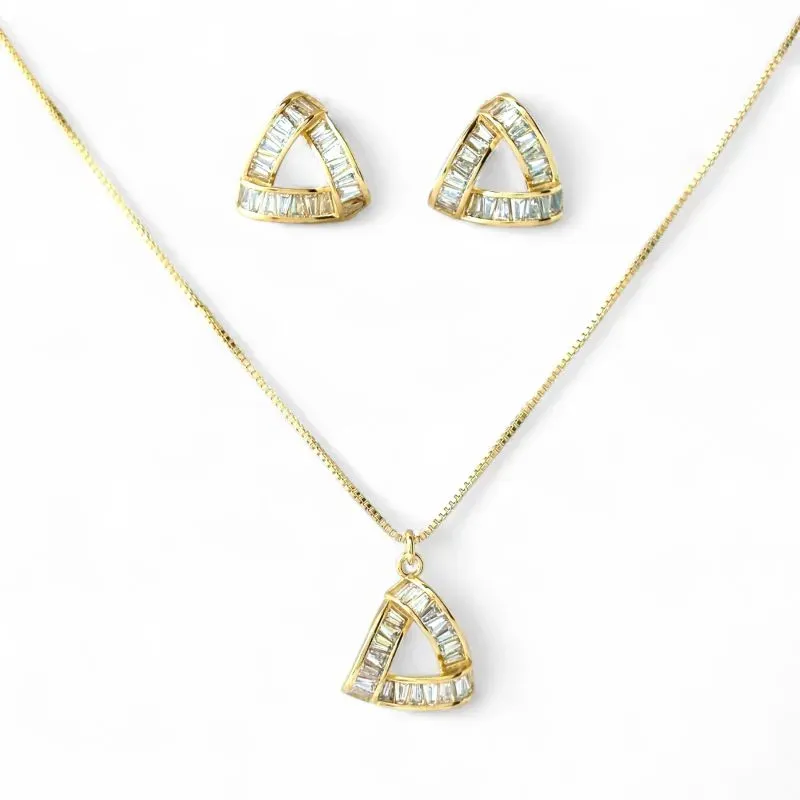 Conjunto Triângulo Banhado a Ouro 18k com Zircônias