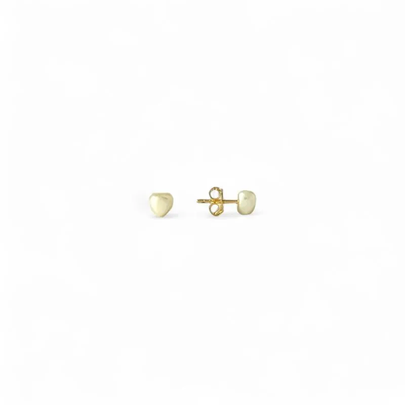 Brinco Pérola em Formato de Coração Banhado a Ouro 18k - 5mm
