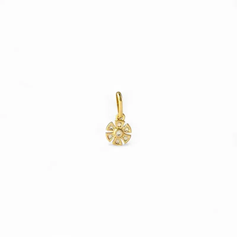 Pingente Flor Banhado a Ouro 18k com Zircônias