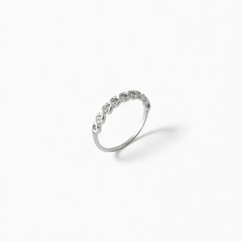 Anel Entrelaçado Prata 925 com Zircônias