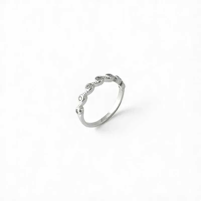 Anel Ondulado Prata 925 com Zircônias