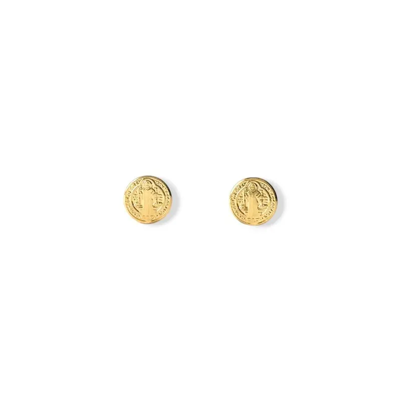Brinco Medalha de São Bento Banhado a Ouro 18k Liso