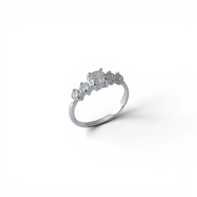 Anel Estilo Meia Aliança em Prata 925 com Zircônia