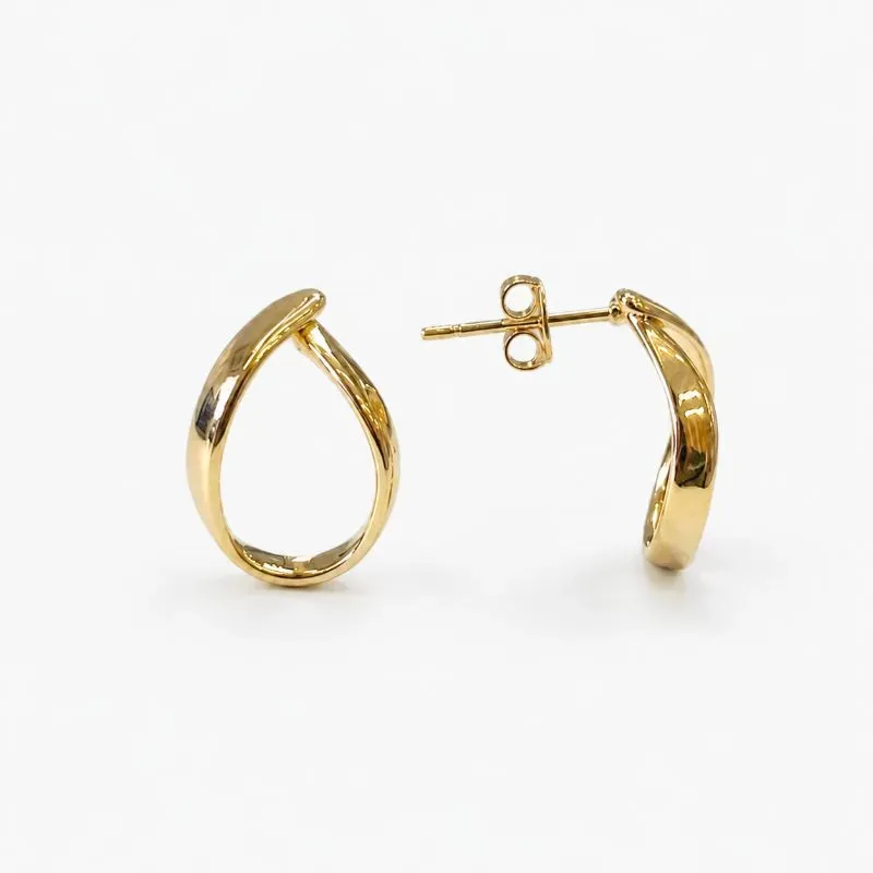 Brinco Estilo Gota Vazada Banhada a Ouro 18k - 1,5 cm
