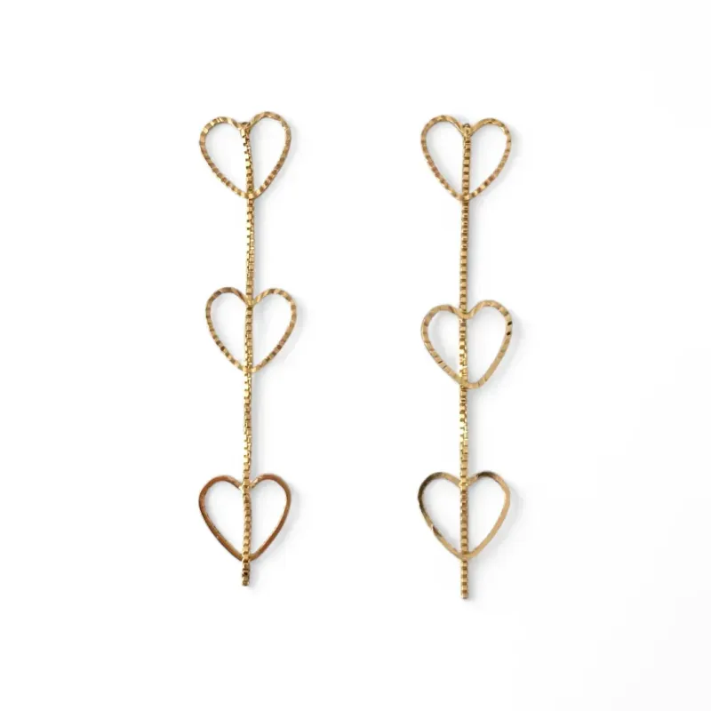 Brinco 3 Corações Banhado a Ouro 18k Veneziana Vazado Pendurado Brinco 3 Corações Banhado a Ouro 18k Veneziana Vazado Pendurado