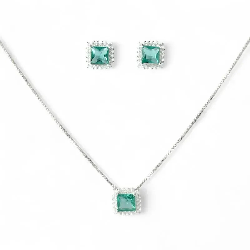 Conjunto Quadrado Prata 925 Azul Tiffany com Microzircônias ao Redor Conjunto Quadrado Prata 925 Azul Tiffany com Microzircônias ao Redor