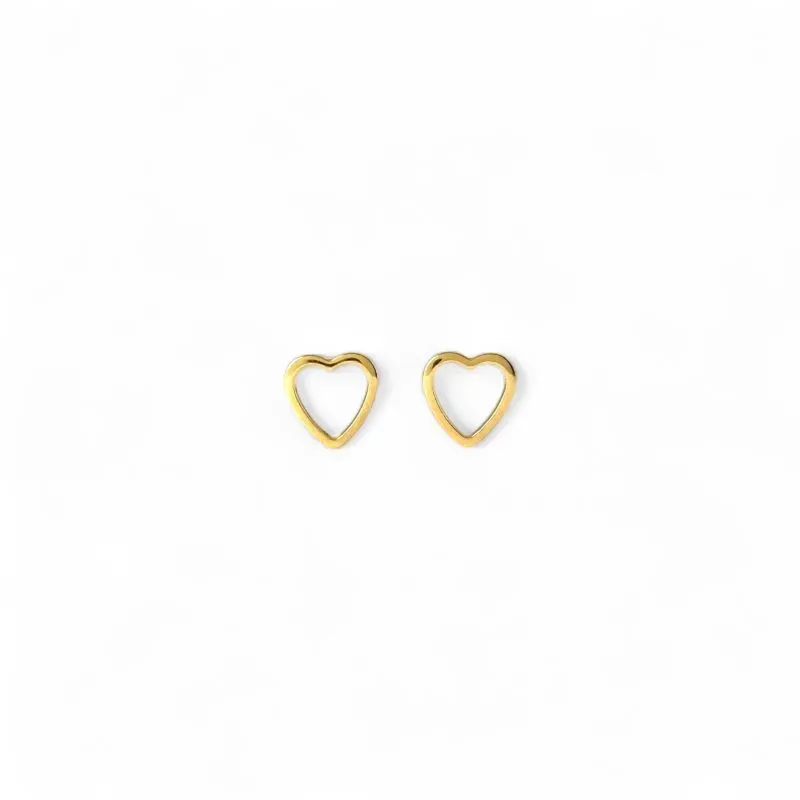 Brinco Coração Banhado a Ouro 18k Vazado Liso Brinco Coração Banhado a Ouro 18k Vazado Liso