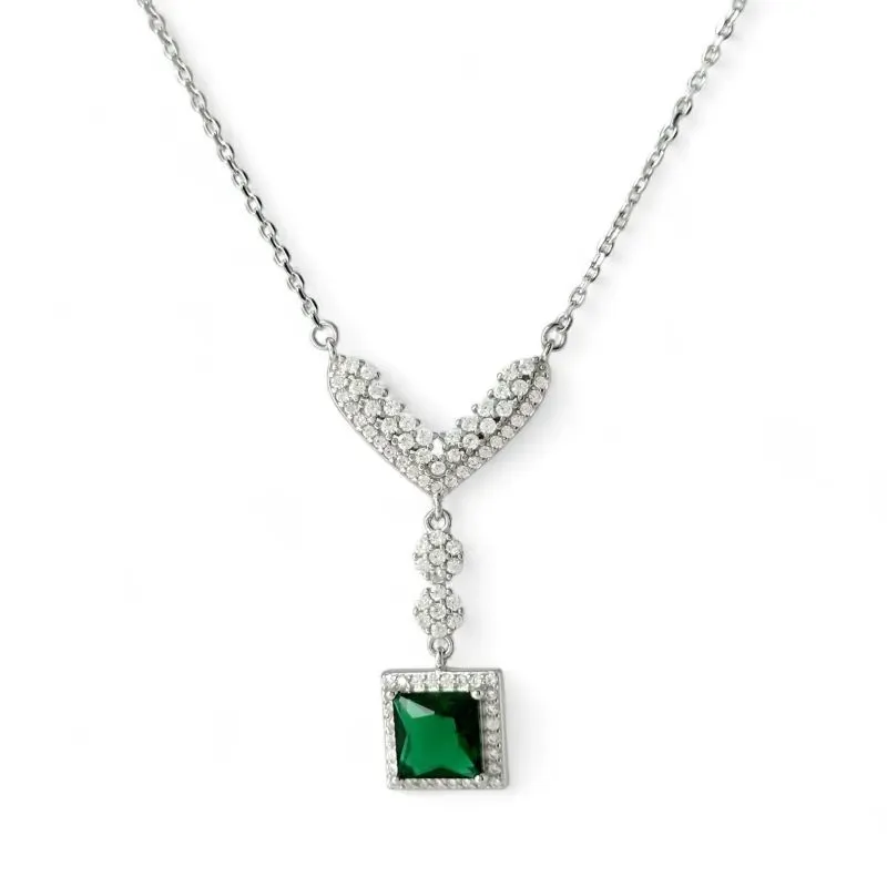 Colar Festa Exclusivo Prata 925 com Zircônia Verde Esmeralda e Microzircônias Colar Festa Exclusivo Prata 925 com Zircônia Verde Esmeralda e Microzircônias