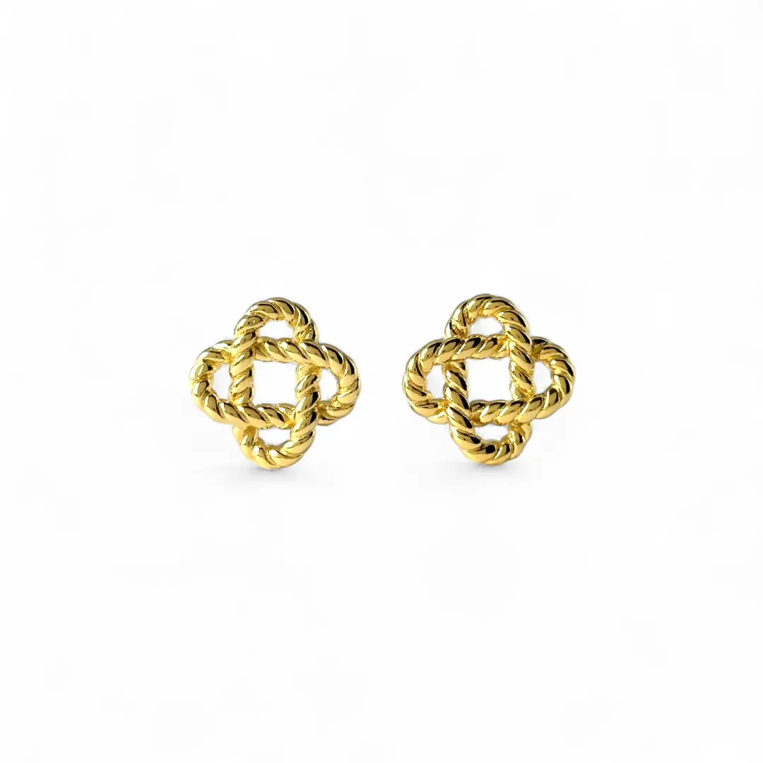 Brinco Estilo Trevo Banhado a Ouro 18k Vazado Trançado