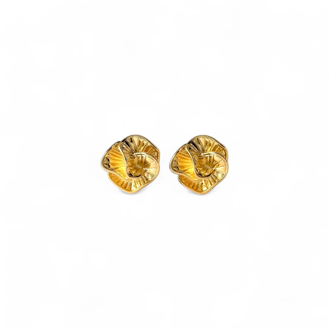 Brinco Flor Rosa Banhado a Ouro 18k Trabalhado