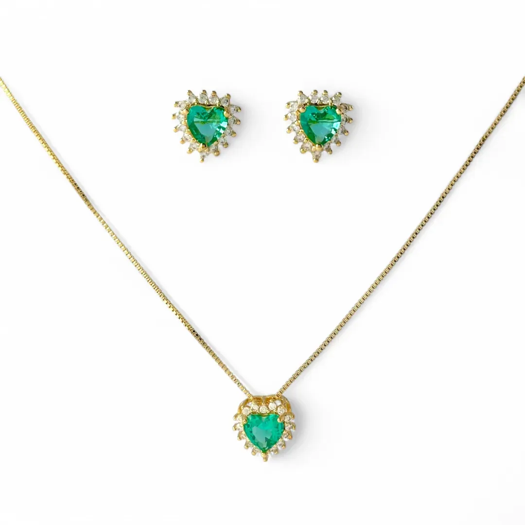 Conjunto Coração Verde Banhado a Ouro 18k com Microzircônias ao Redor