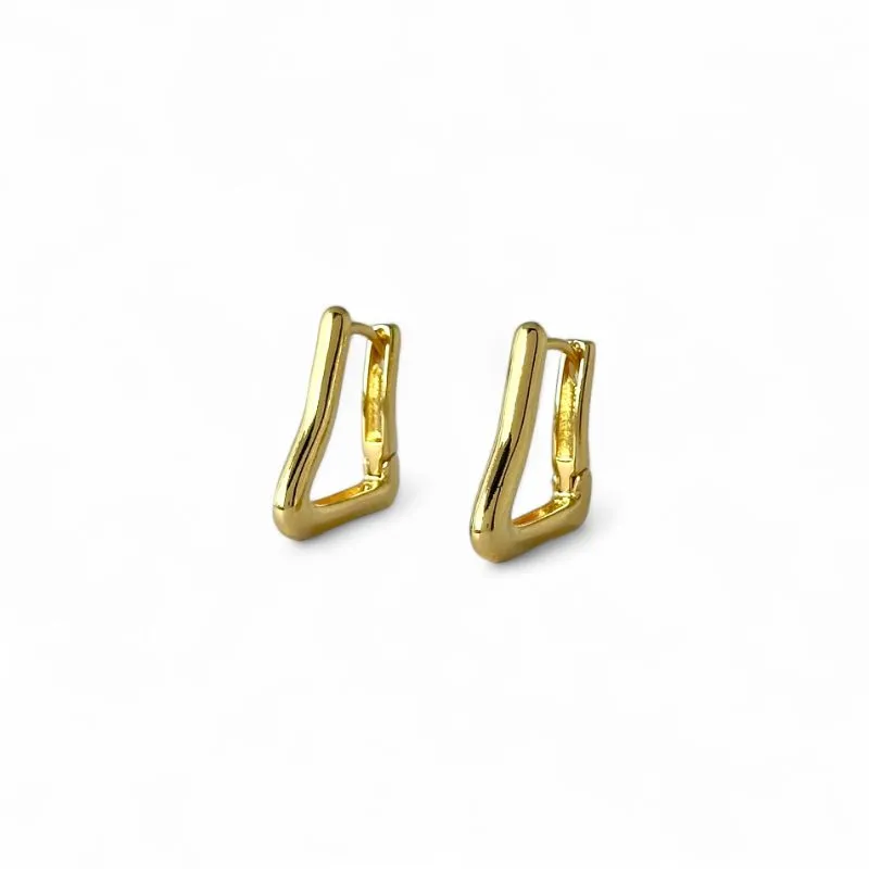 Brinco Orgânico Argola Assimétrica Banhado a Ouro 18k