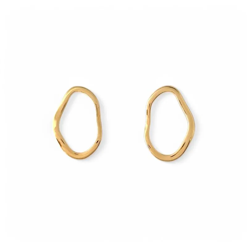 Brinco Orgânico Oval Banhado a Ouro 18k Vazado
