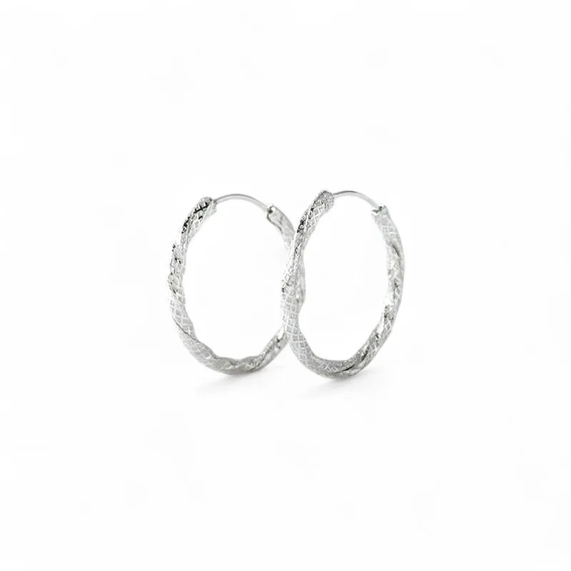 Brinco Argola Prata 925  Trabalhada e Torcida Brinco Argola Prata 925  Trabalhada e Torcida