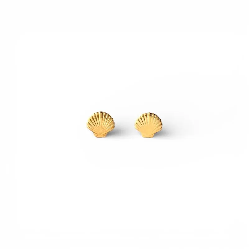 Brinco Concha do Mar Banhada a Ouro 18k