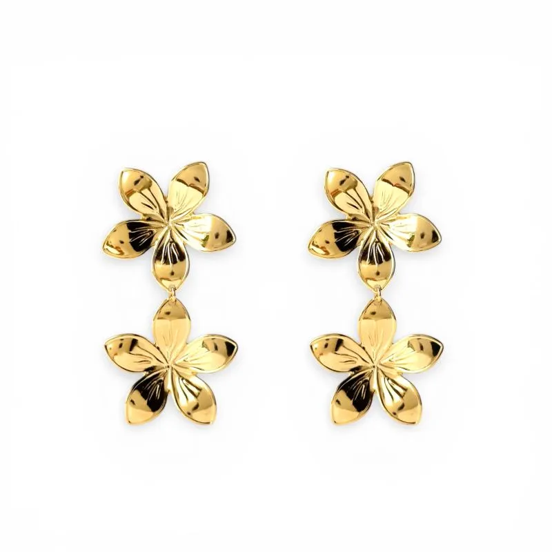 Brinco Orgânico Maximalista Flor Pendurada Banhado a Ouro 18k com Detalhes