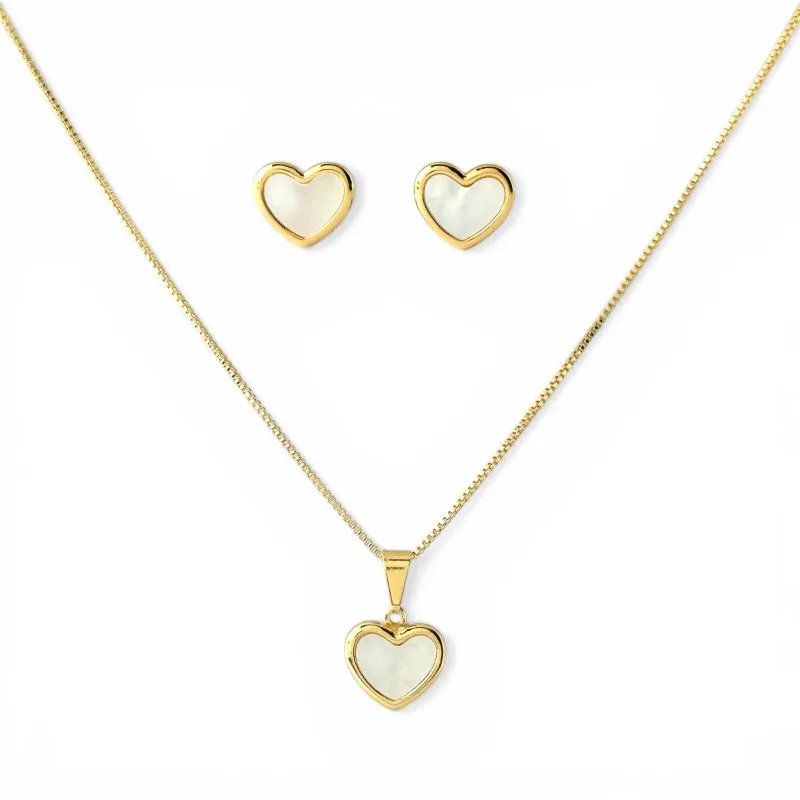 Conjunto Coração com Madrepérolas Banhado a Ouro 18k