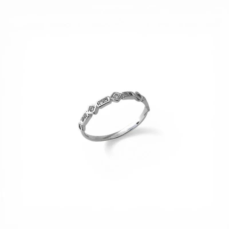 Anel de Aro Prata 925 com Zircônias Tam26