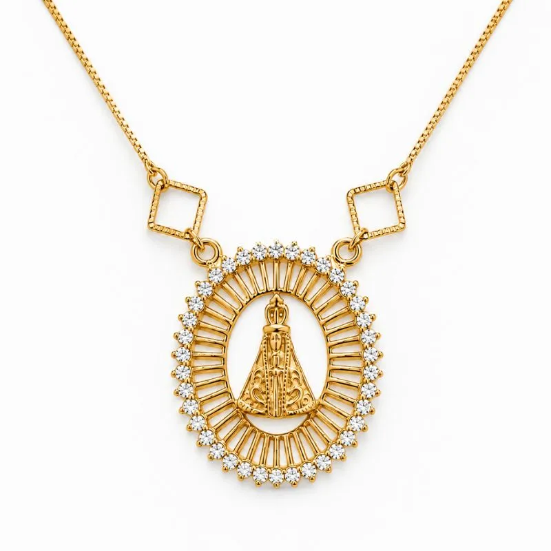 Colar Medalha Vazada Nossa Senhora Com Borda Cravejada Banhado a Ouro 18k com Zircônias - 45 cm + 4 cm (Alongador)