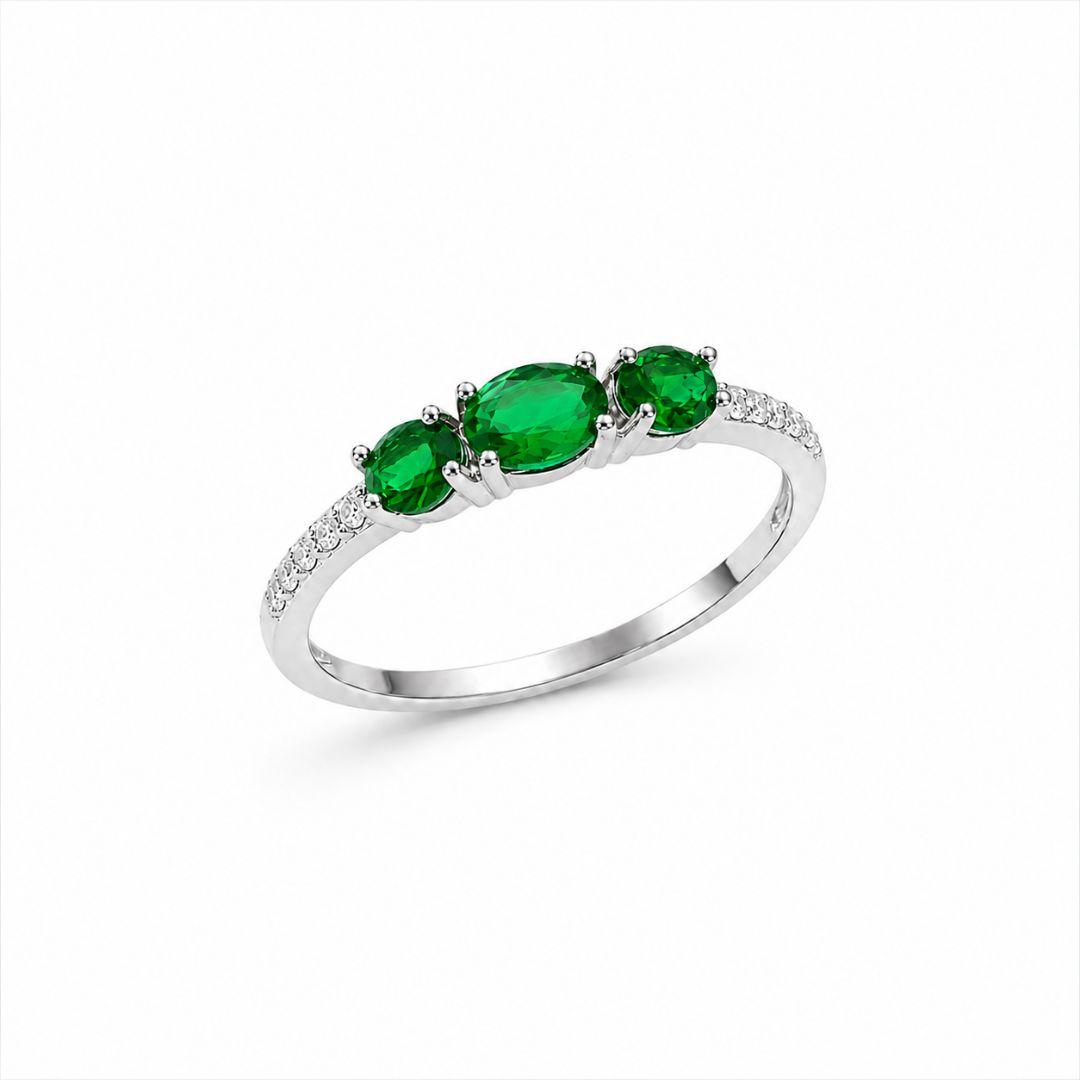 Anel Trio de Pedras Verdes com Aro Cravejado Prata 925 com Zircônias